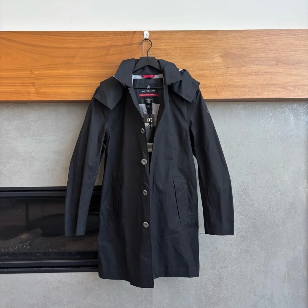 NWT Victorinox Men's Lenzburg Longline Waterproof Jacket in Black, Size S